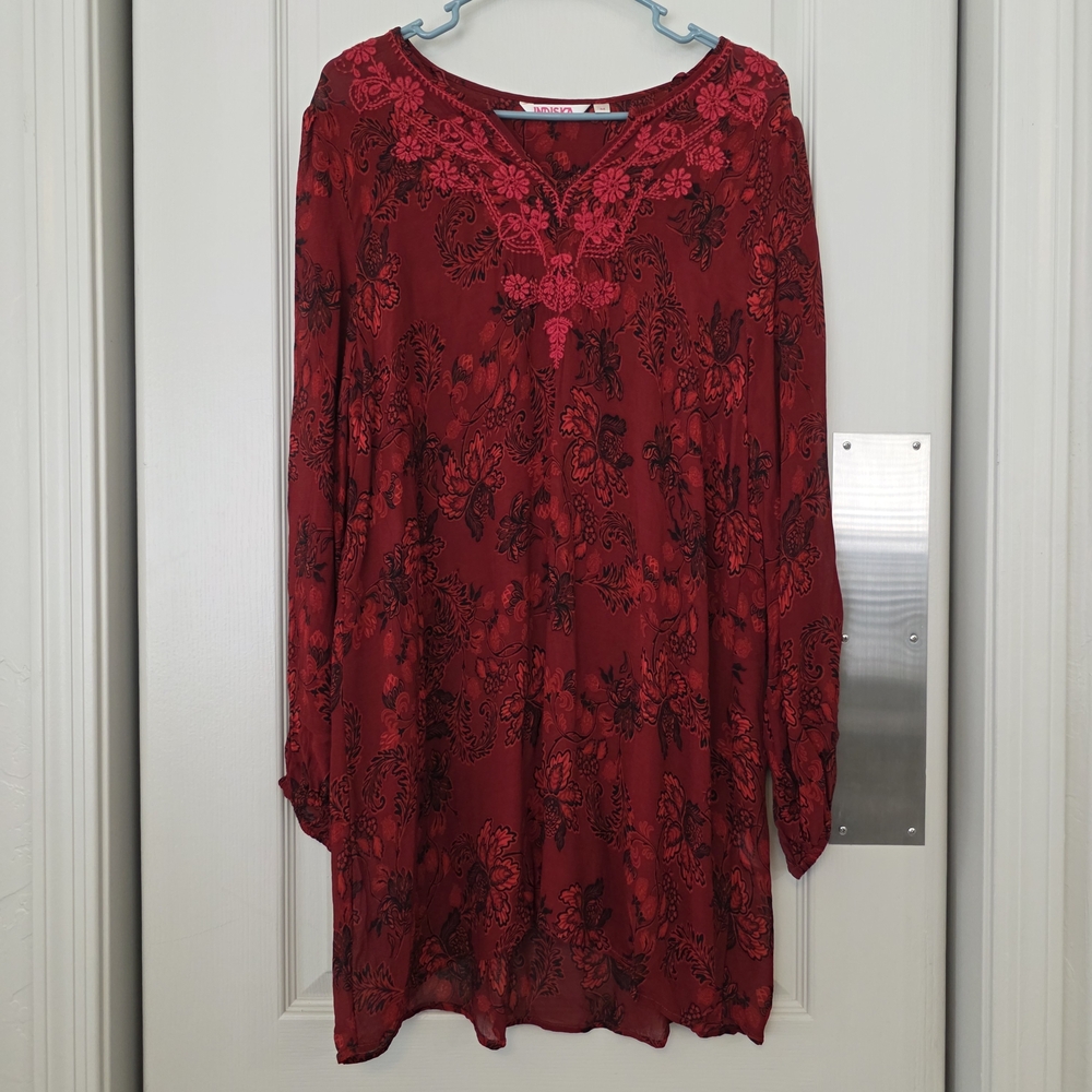 Embroidered Red Floral Long-Sleeve Dress